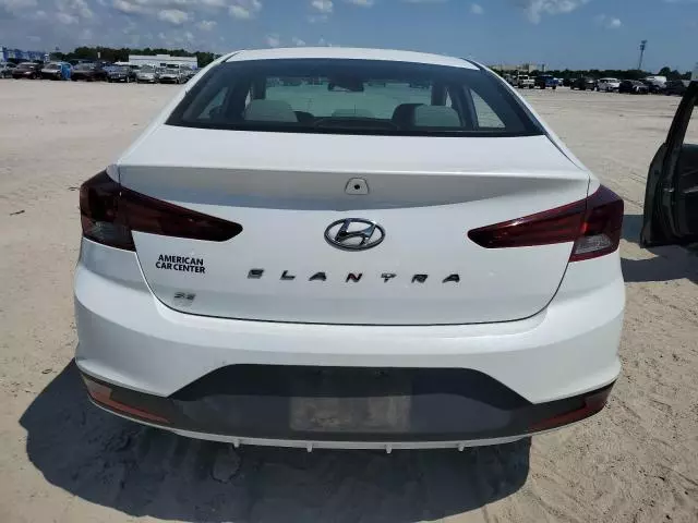 2019 Hyundai Elantra SE