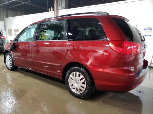 2009 Toyota Sienna CE