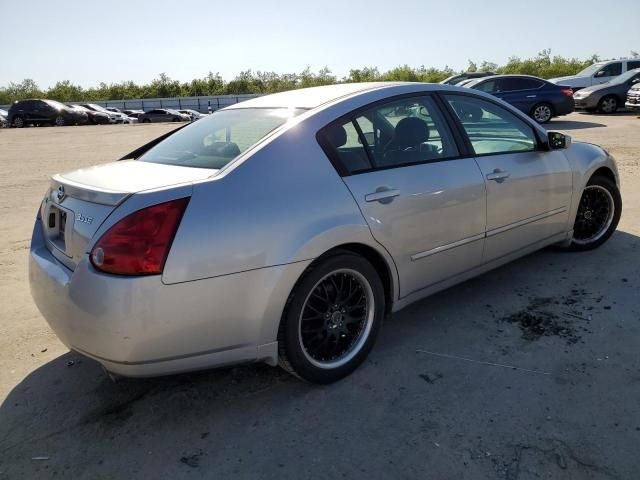 2005 Nissan Maxima SE