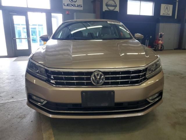 2016 Volkswagen Passat SEL Premium