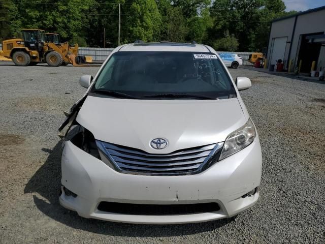 2011 Toyota Sienna XLE