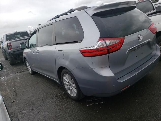 2016 Toyota Sienna XLE