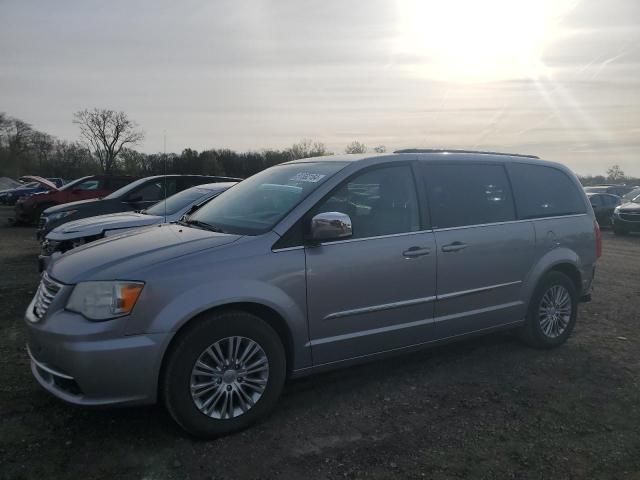 2014 Chrysler Town & Country Touring L