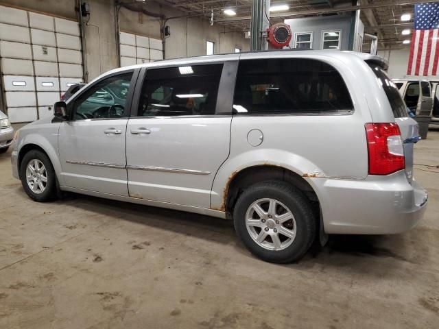 2011 Chrysler Town & Country Touring L