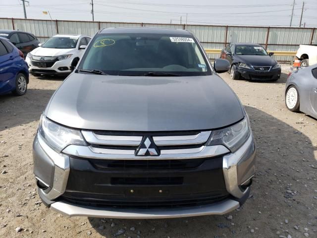 2016 Mitsubishi Outlander SE