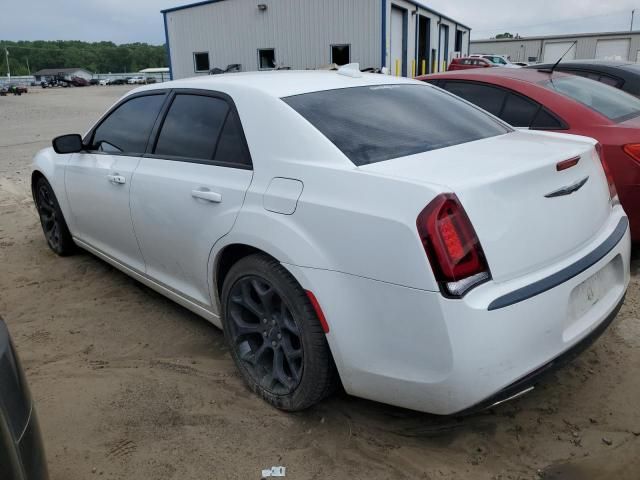 2019 Chrysler 300 Touring