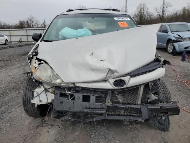 2006 Toyota Sienna CE