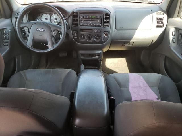 2003 Ford Escape XLS