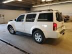 2006 Nissan Pathfinder LE