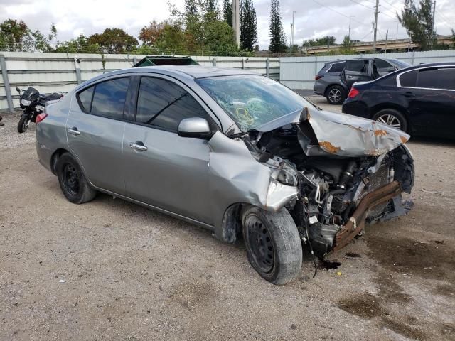 2014 Nissan Versa S