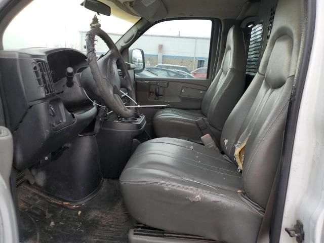 2004 Chevrolet Express G2500