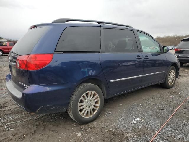 2007 Toyota Sienna XLE