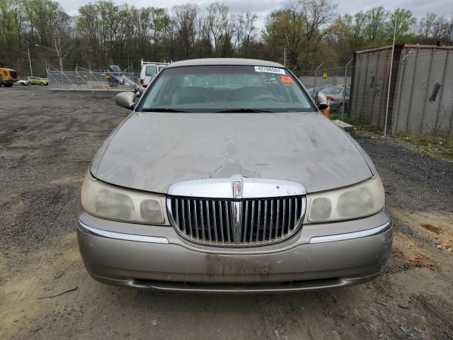 2000 Lincoln Town Car Executive