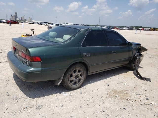 1999 Toyota Camry LE