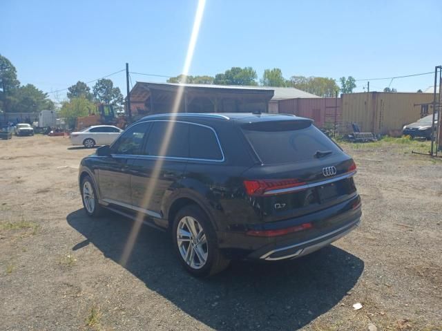 2020 Audi Q7 Premium Plus