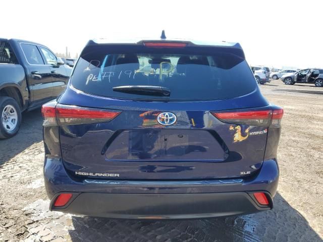 2022 Toyota Highlander Hybrid XLE