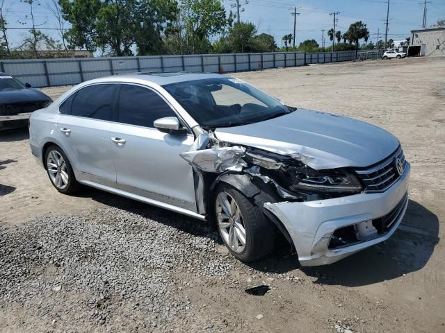 2016 Volkswagen Passat SEL