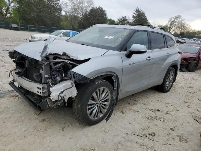 2021 Toyota Highlander Hybrid Platinum