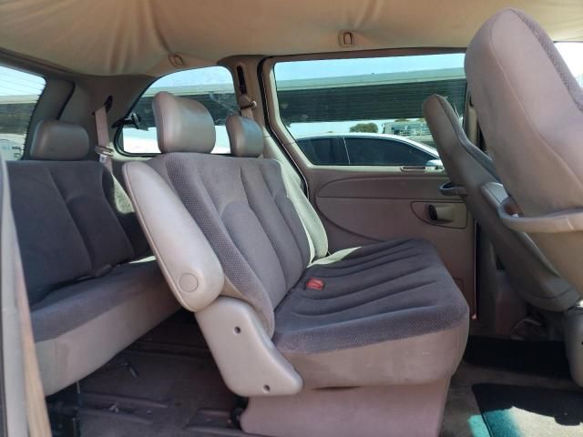 2001 Chrysler Voyager