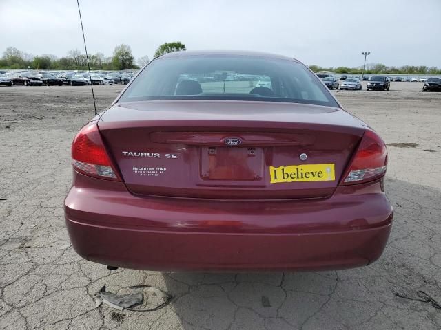 2005 Ford Taurus SE