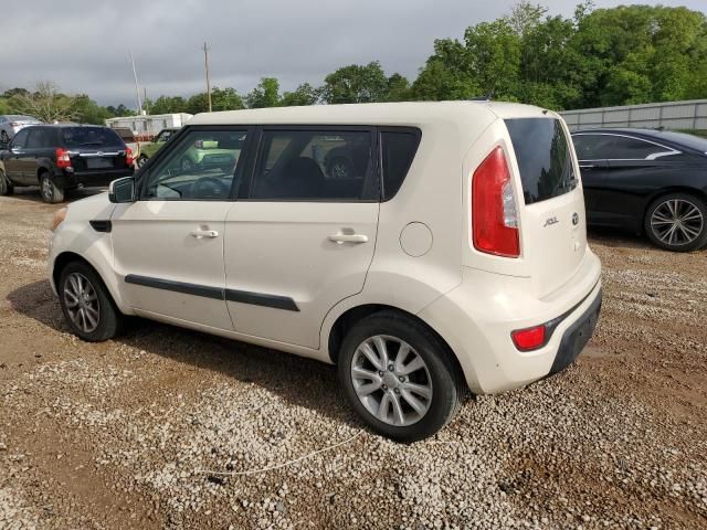 2013 KIA Soul +