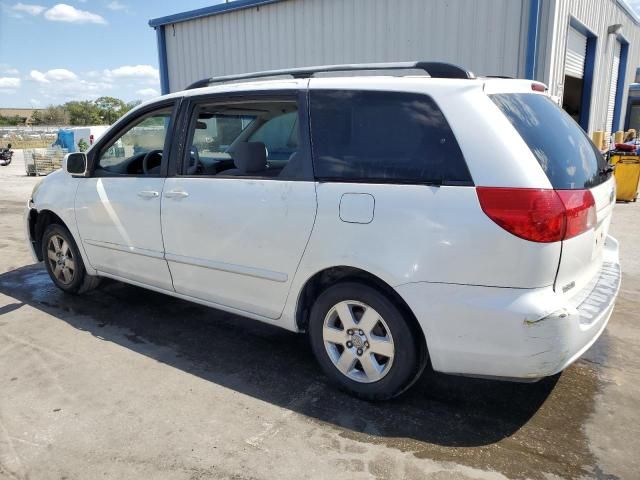 2006 Toyota Sienna XLE