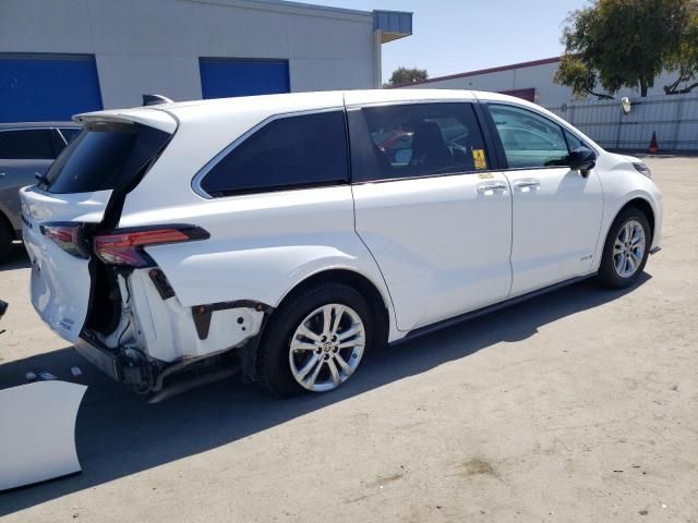 2021 Toyota Sienna XSE