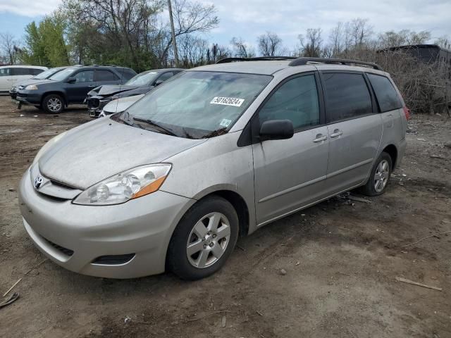 2010 Toyota Sienna CE