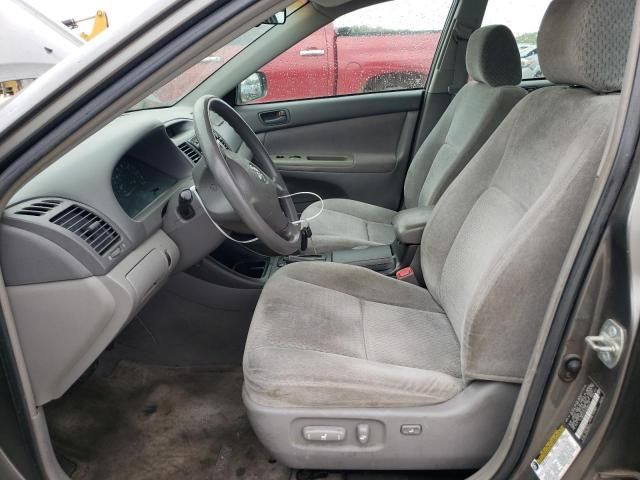 2004 Toyota Camry LE