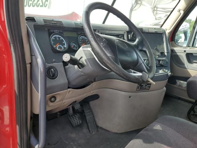 2016 Freightliner Cascadia 113