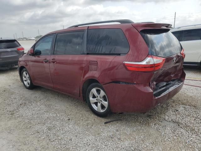 2015 Toyota Sienna LE