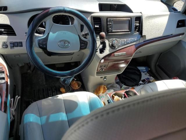 2014 Toyota Sienna XLE