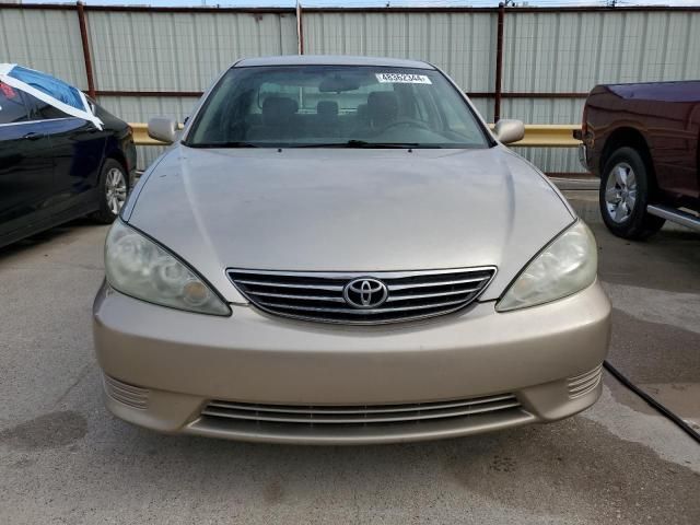 2005 Toyota Camry LE