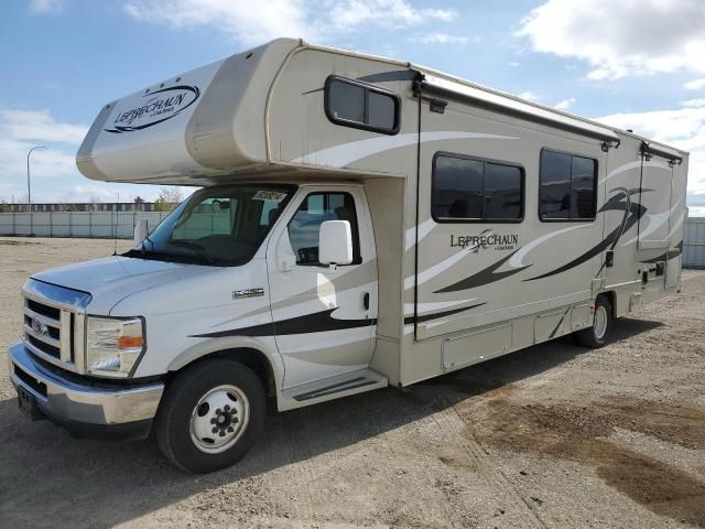 2014 Ford Econoline E450 Super Duty Cutaway Van