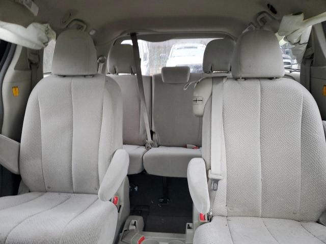 2011 Toyota Sienna LE