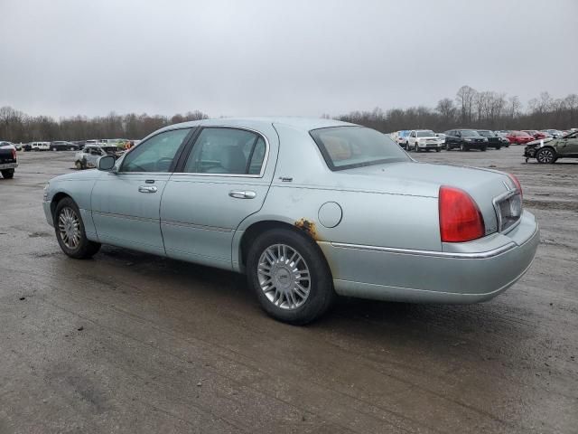 2007 Lincoln Town Car Signature Limited