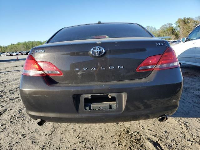 2009 Toyota Avalon XL