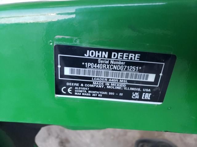 2022 John Deere Loader