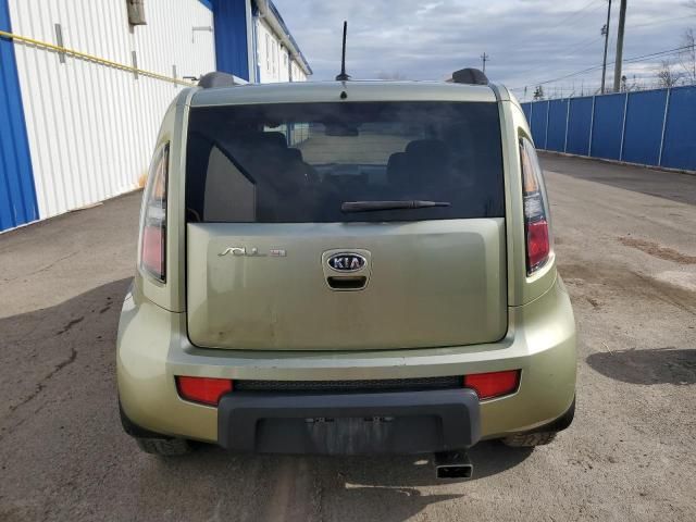 2011 KIA Soul +