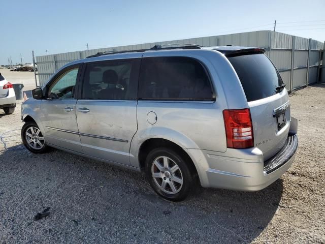 2010 Chrysler Town & Country Touring