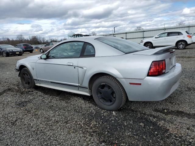 2000 Ford Mustang