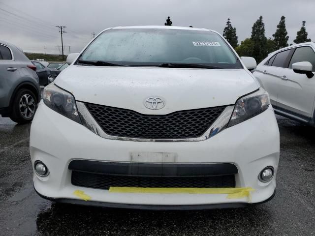 2014 Toyota Sienna Sport