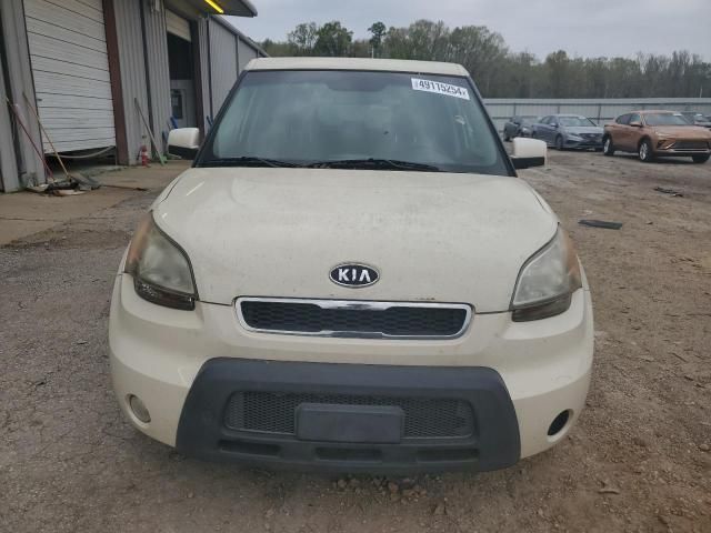 2010 KIA Soul +