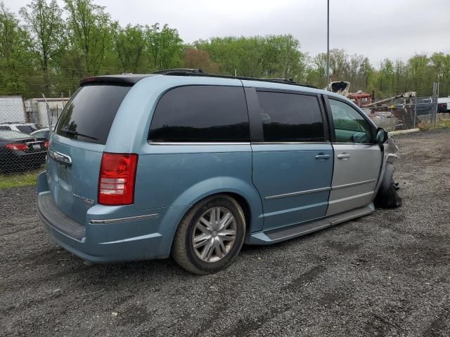 2010 Chrysler Town & Country Touring