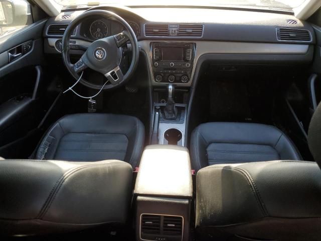 2015 Volkswagen Passat SE