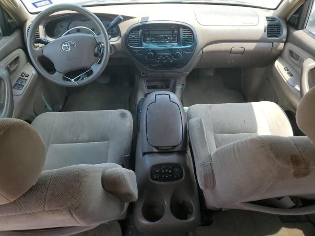 2004 Toyota Sequoia SR5