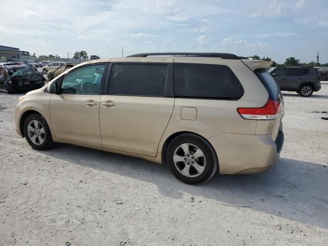 2011 Toyota Sienna LE