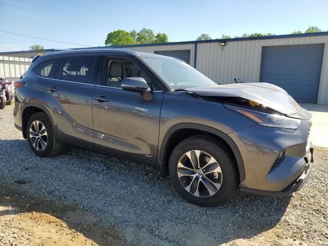 2021 Toyota Highlander Hybrid XLE