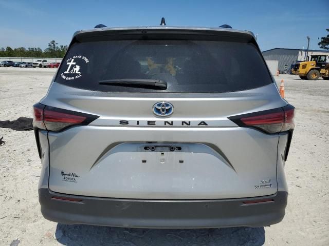 2021 Toyota Sienna XLE