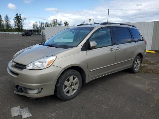 2005 Toyota Sienna XLE